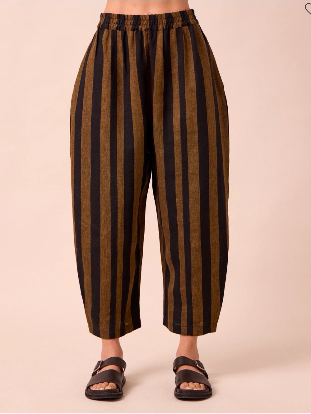 Beyond Nine Mabel size M linen Rust and Black stripe